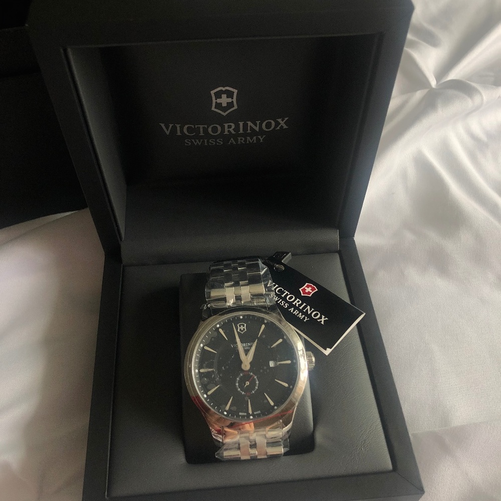 BRAND NEW Swiss Army Victorinox Watch